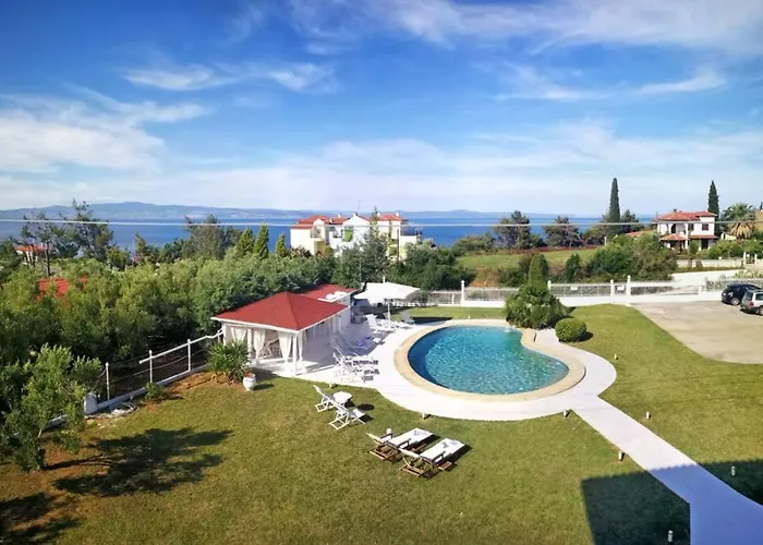 Family Maisonette With Pool #3 *