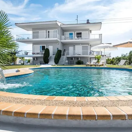 Holiday home Family Maisonette With Pool #3