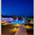 Casa de Férias Family Maisonette With Pool #3 *