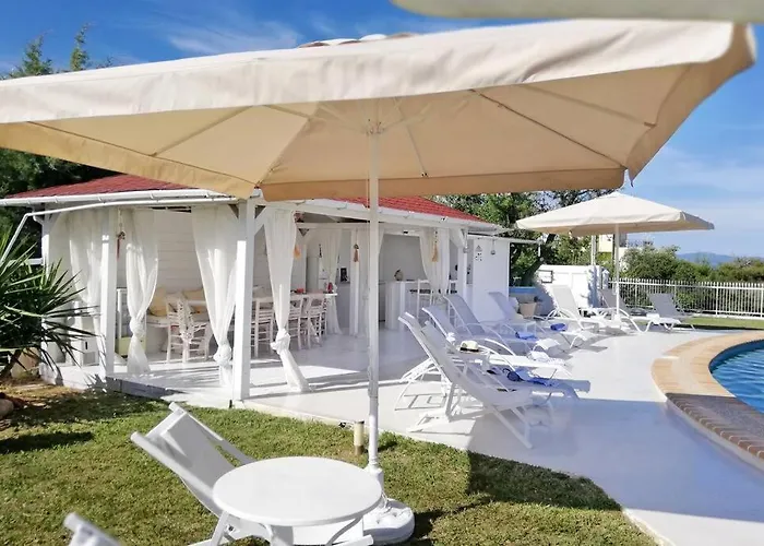 Family Maisonette With Pool #3 * Néa Fókaia